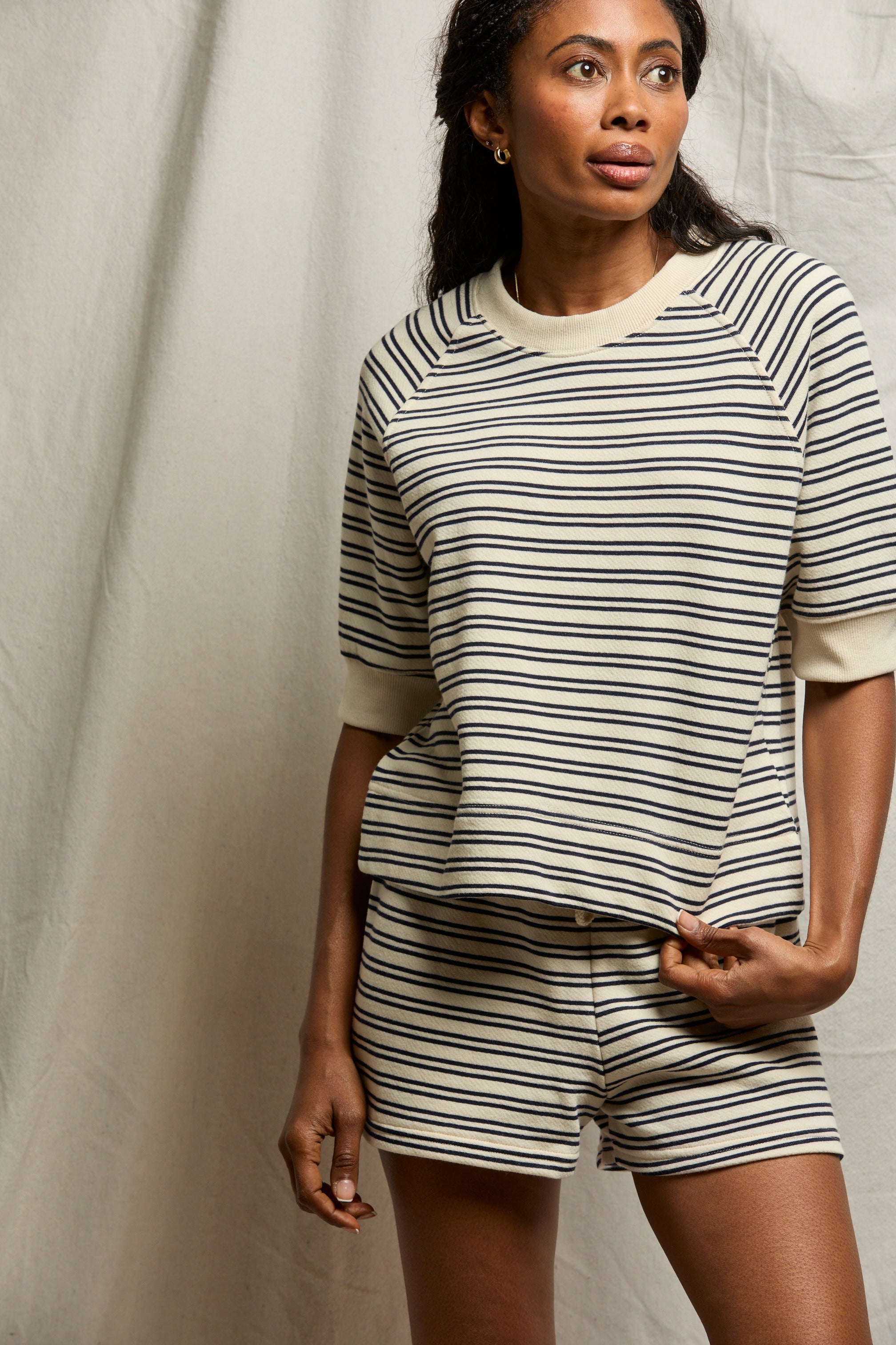 navy_stripe