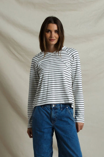 white_black_stripe perfectwhitetee