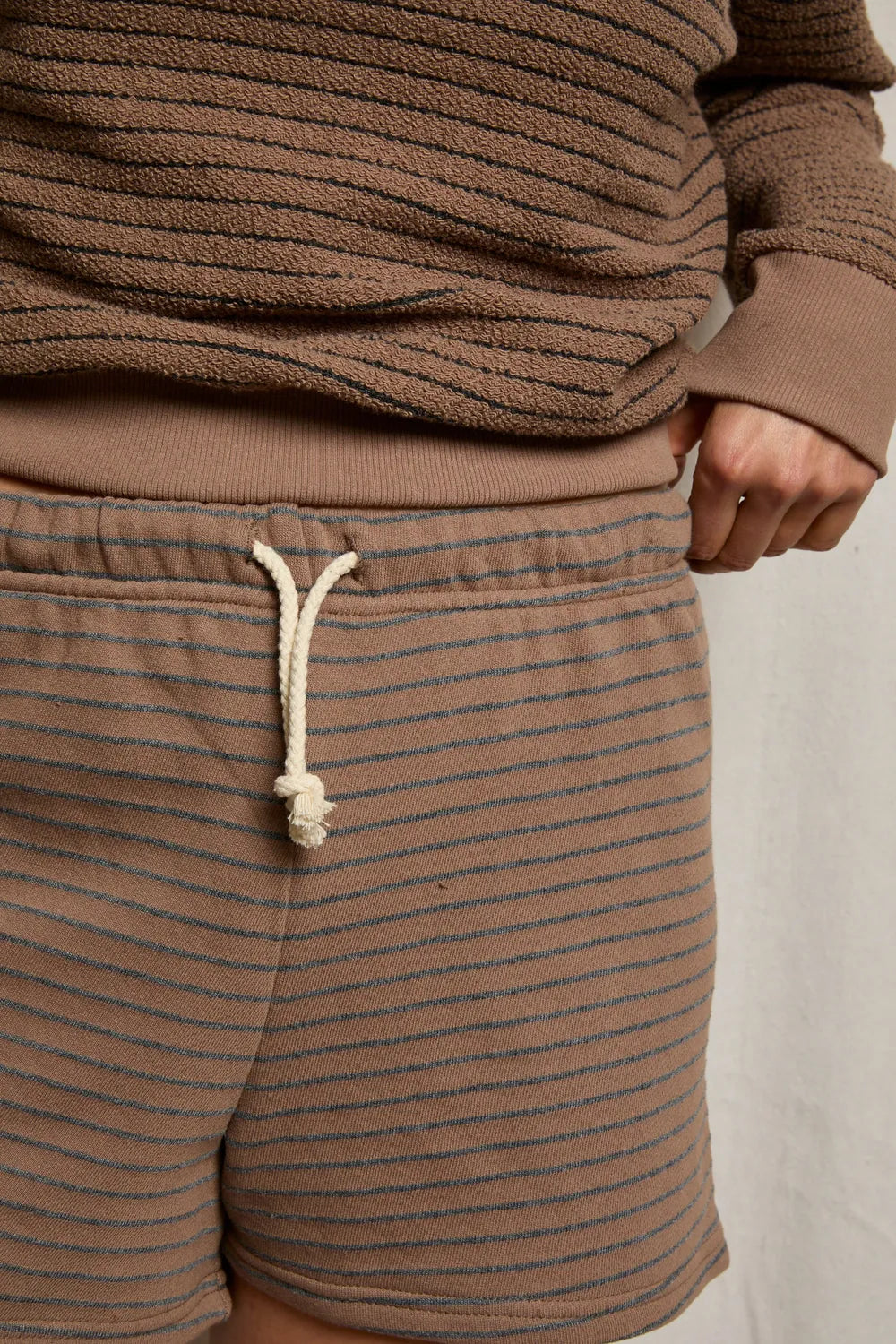 mocha_charcoal_stripe