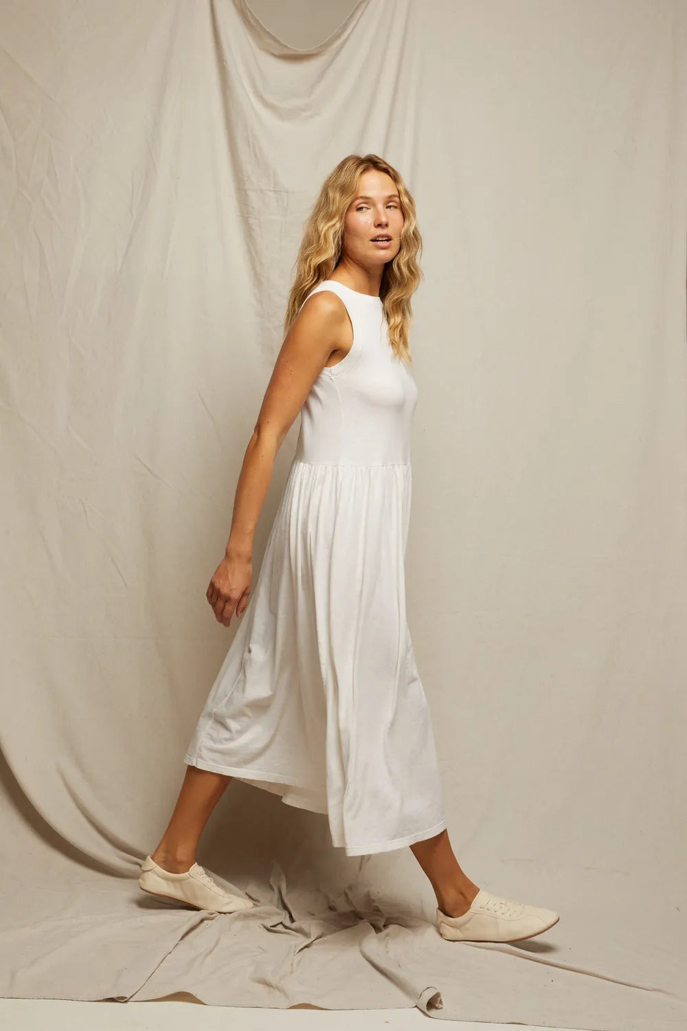 eva s / Bright Ivory