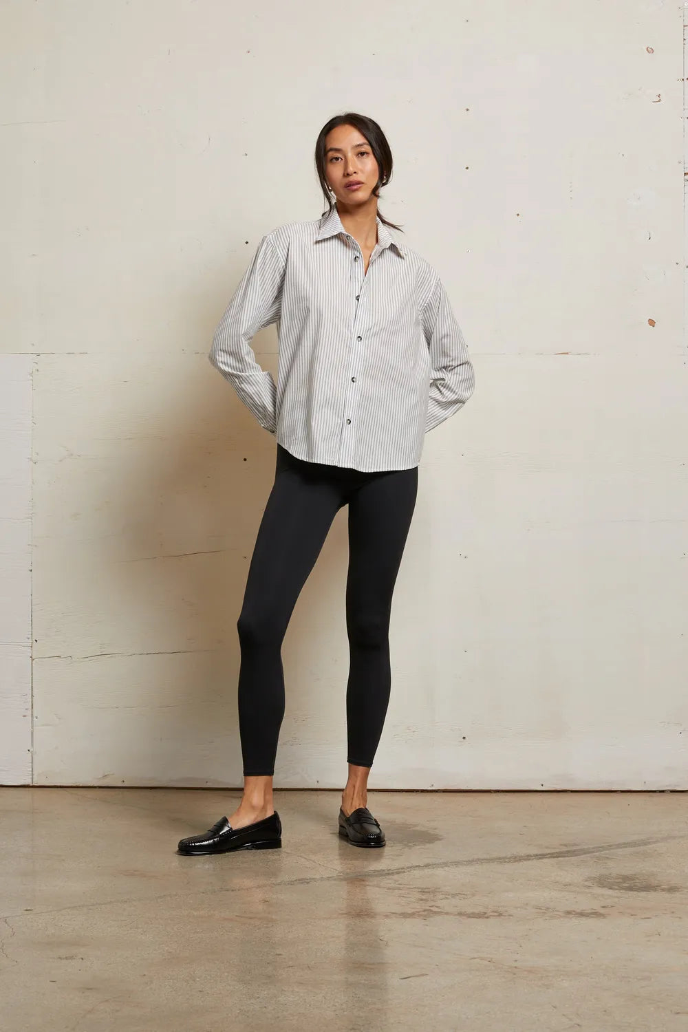 ivory_black_stripe