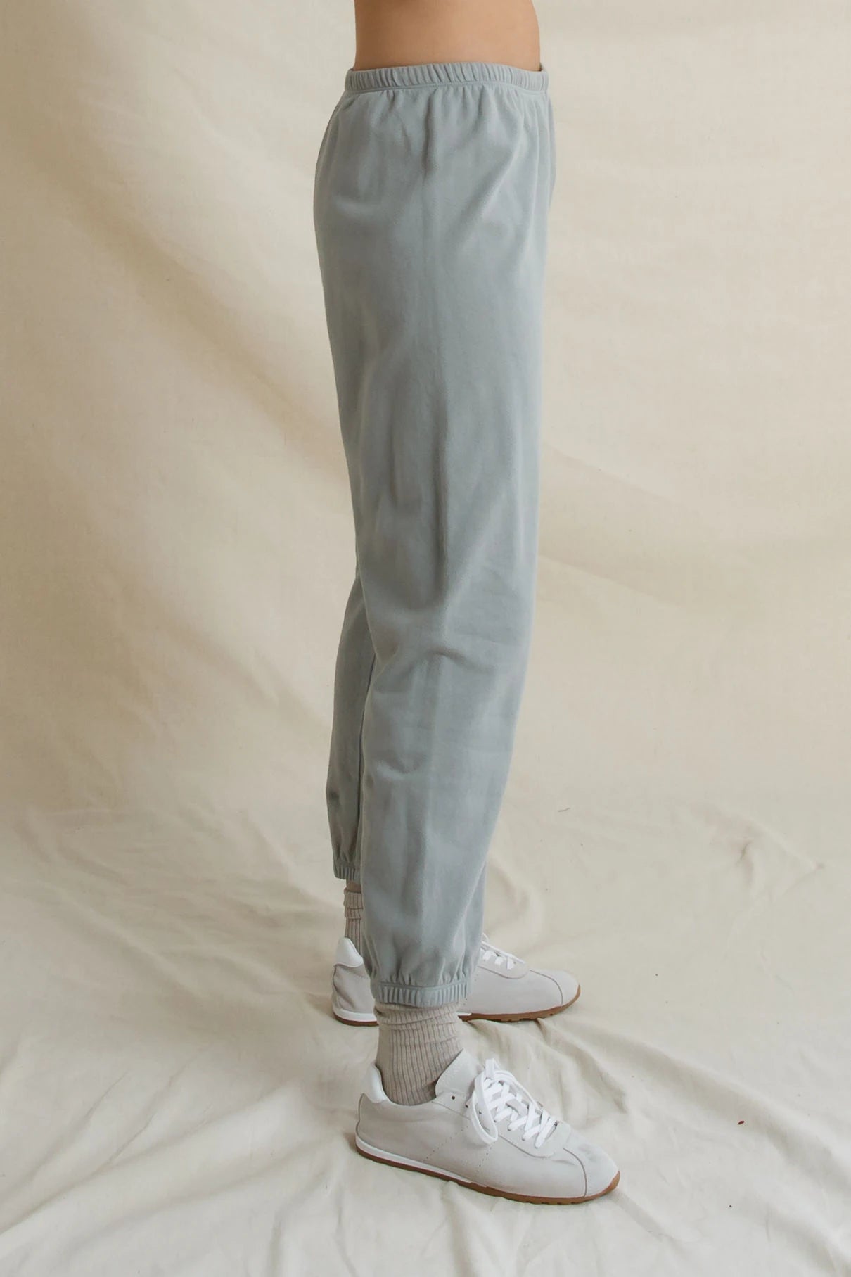 griffin_grey