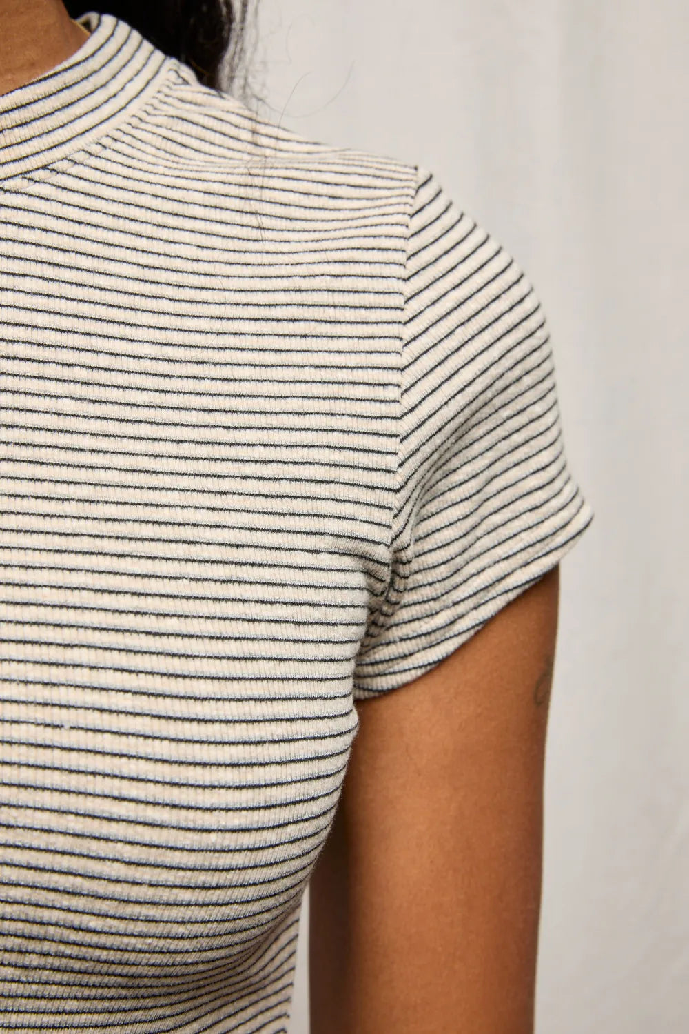 heather_black_stripe