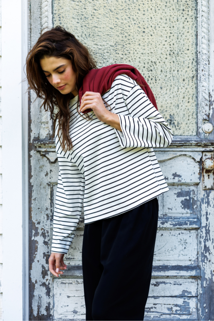white_black_stripe