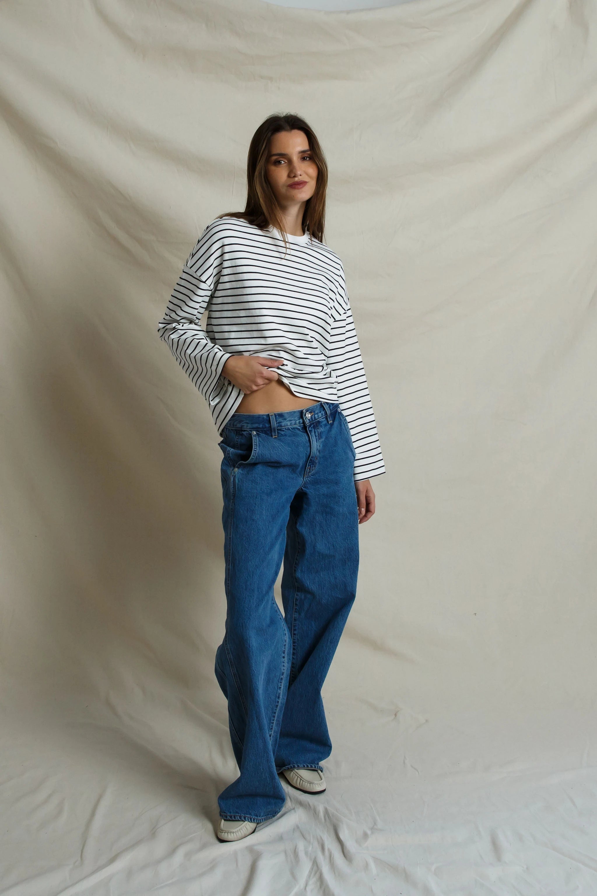 white_black_stripe