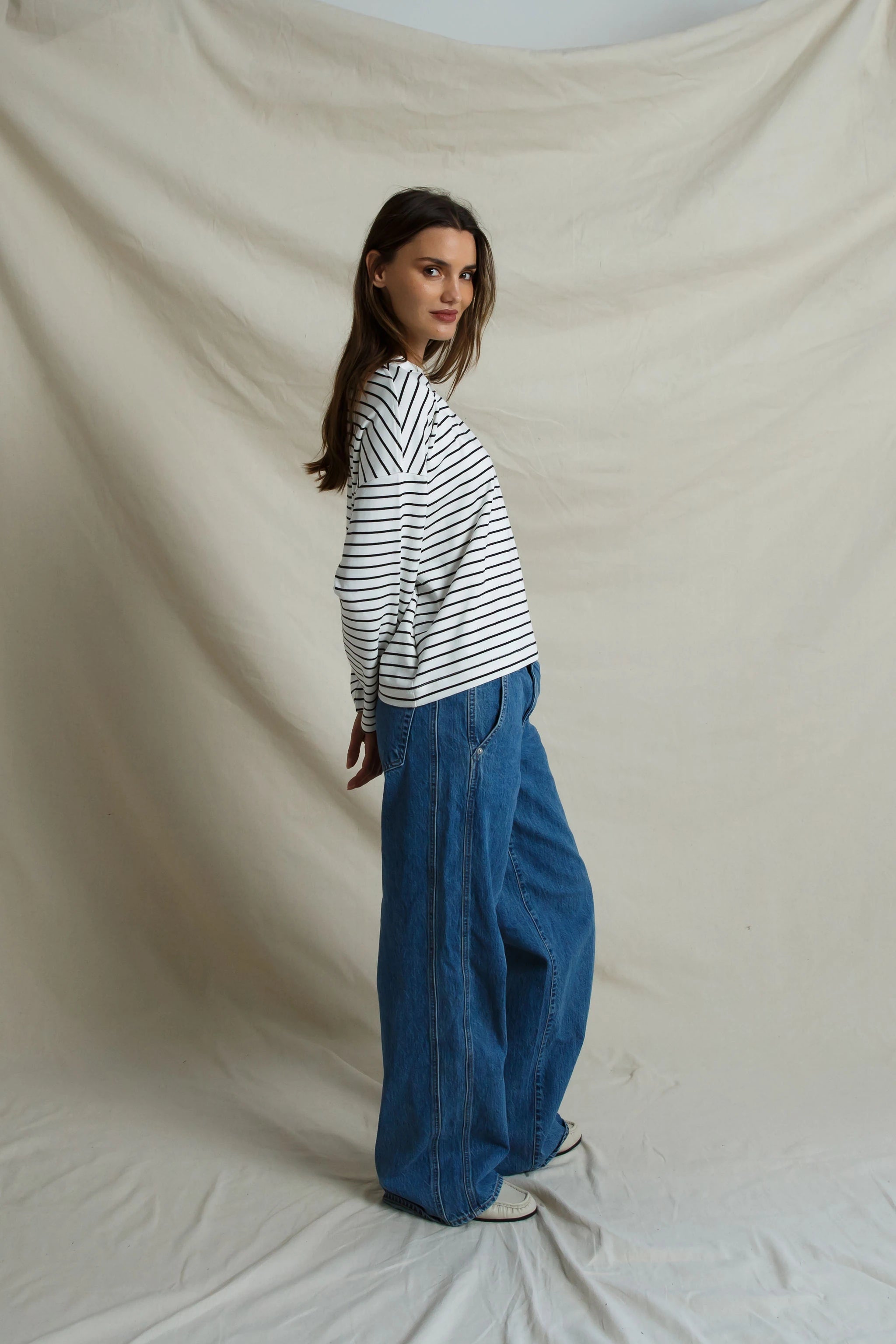white_black_stripe
