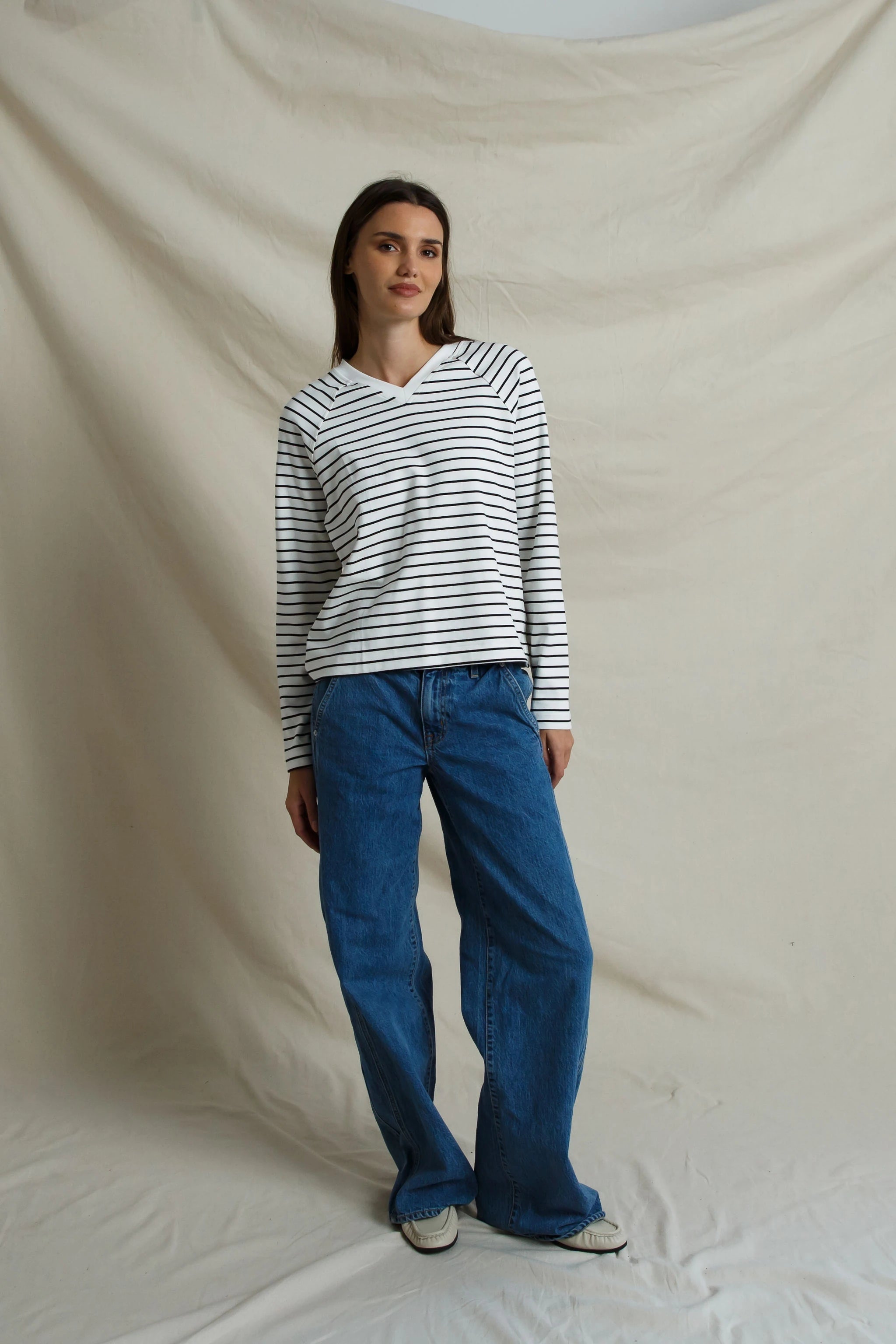 white_black_stripe