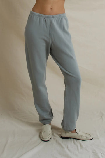griffin_grey