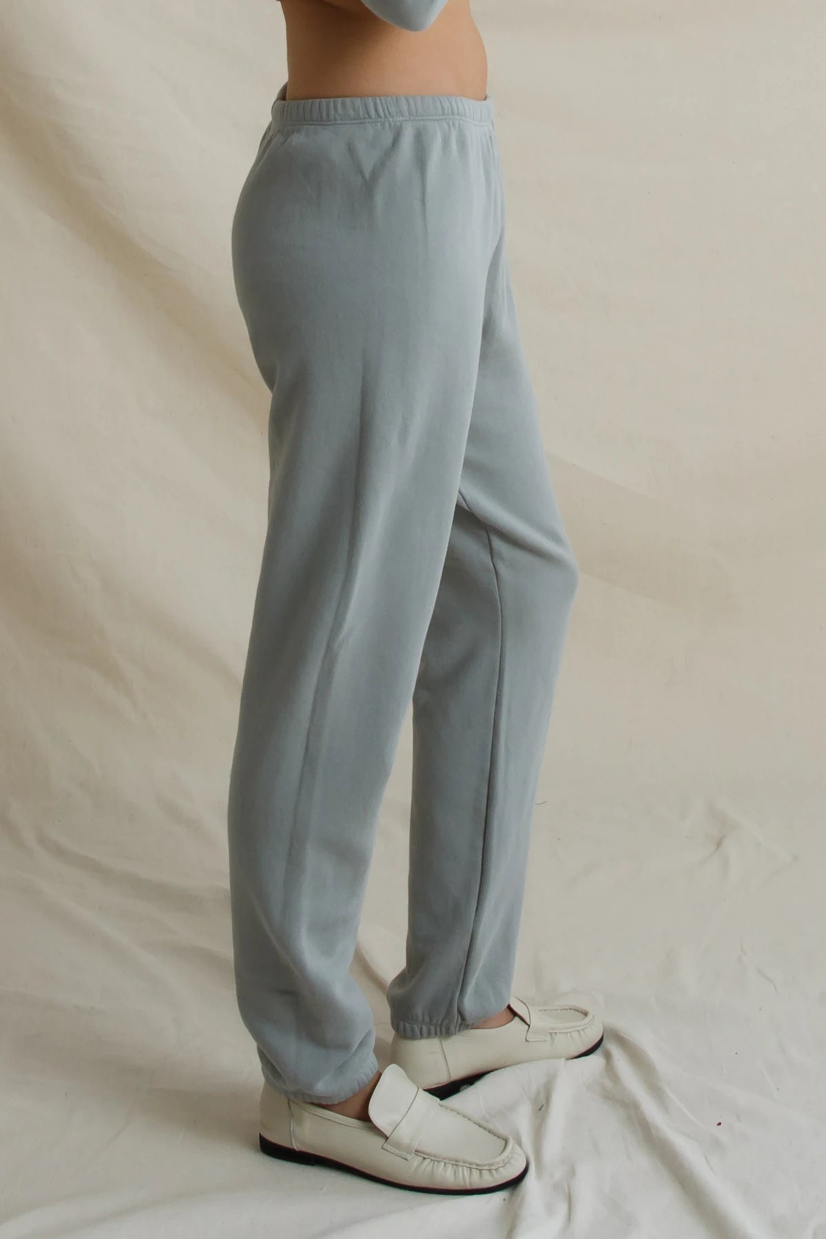 griffin_grey