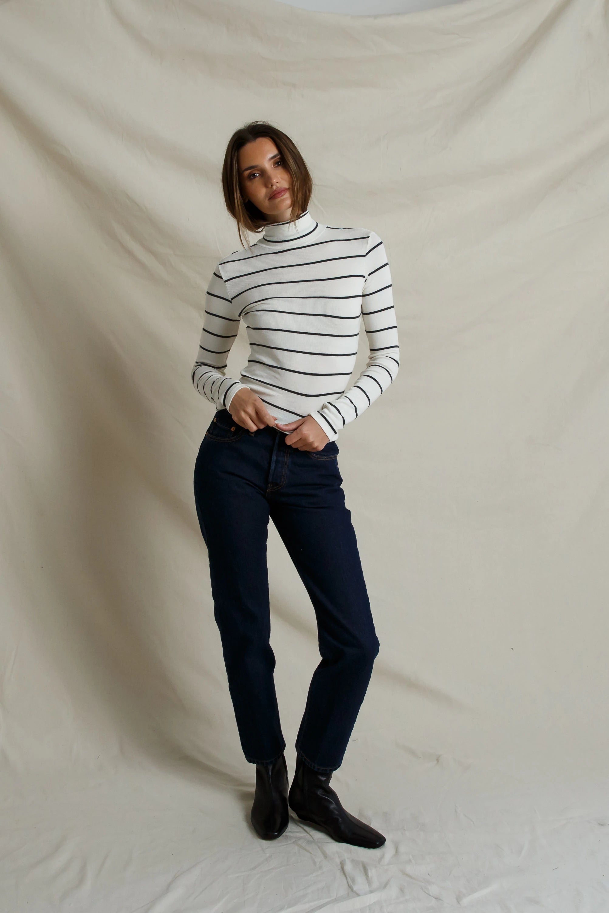natural_charcoal_stripe