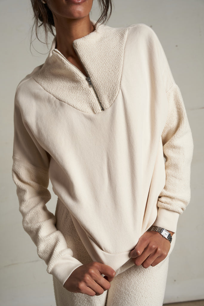 トップス BOOTLEG SWEAT tyra – perfectwhitetee