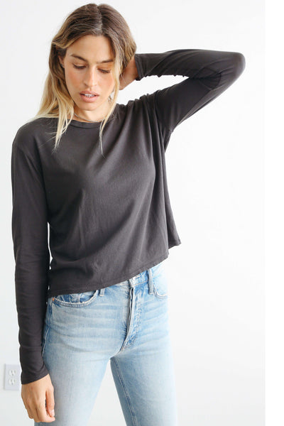 Axel is the perfect women's long sleeve crew neck boxy tee. Color: Vintage Black. Just boxy enough and 100% crisp cotton. A variety of sizes & colors available. Buy now!